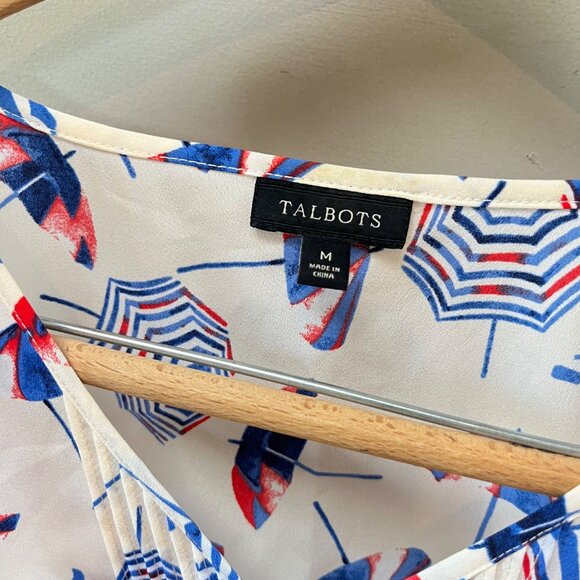 Talbots Womens M White Beach Umbrella Print Blouse W/ Pintuck Button Detail & Sh - Picture 4 of 6